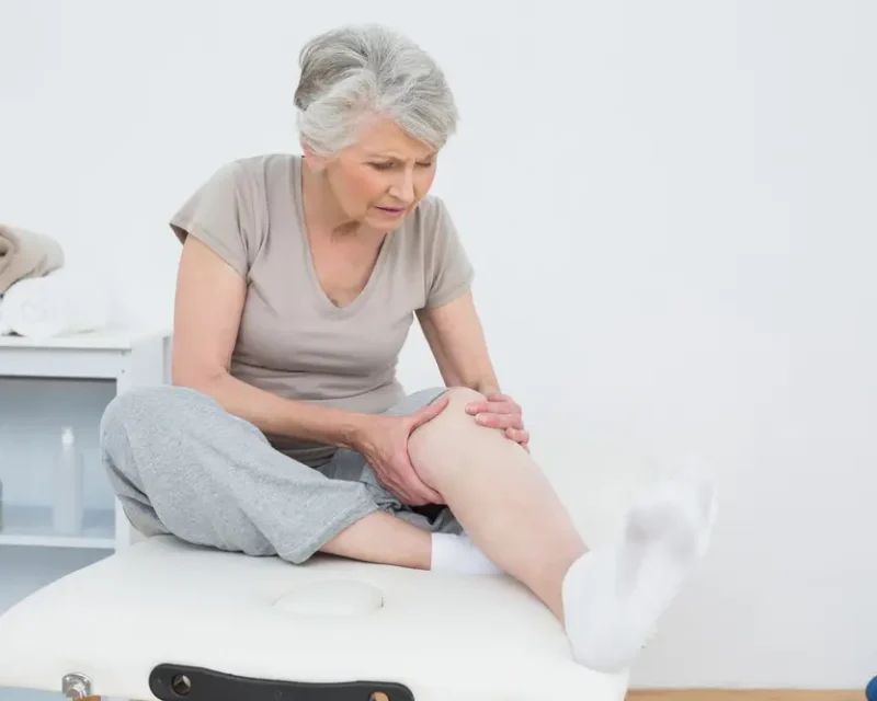 Chiropractic Care for Knee Pain